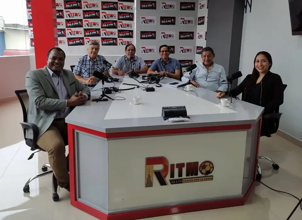 Fotografía local de una intervención en un medio de comunicación.